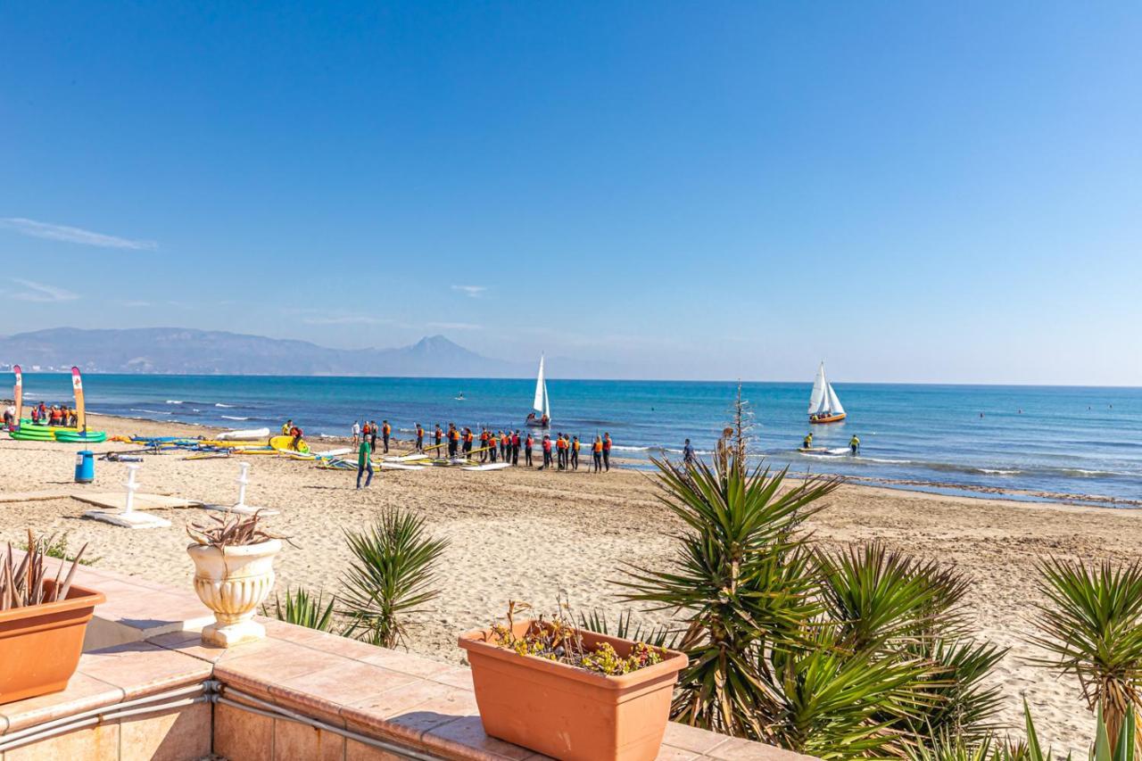 Beachfront Bliss: Apartamento A Pie De Playa Аликанте Экстерьер фото